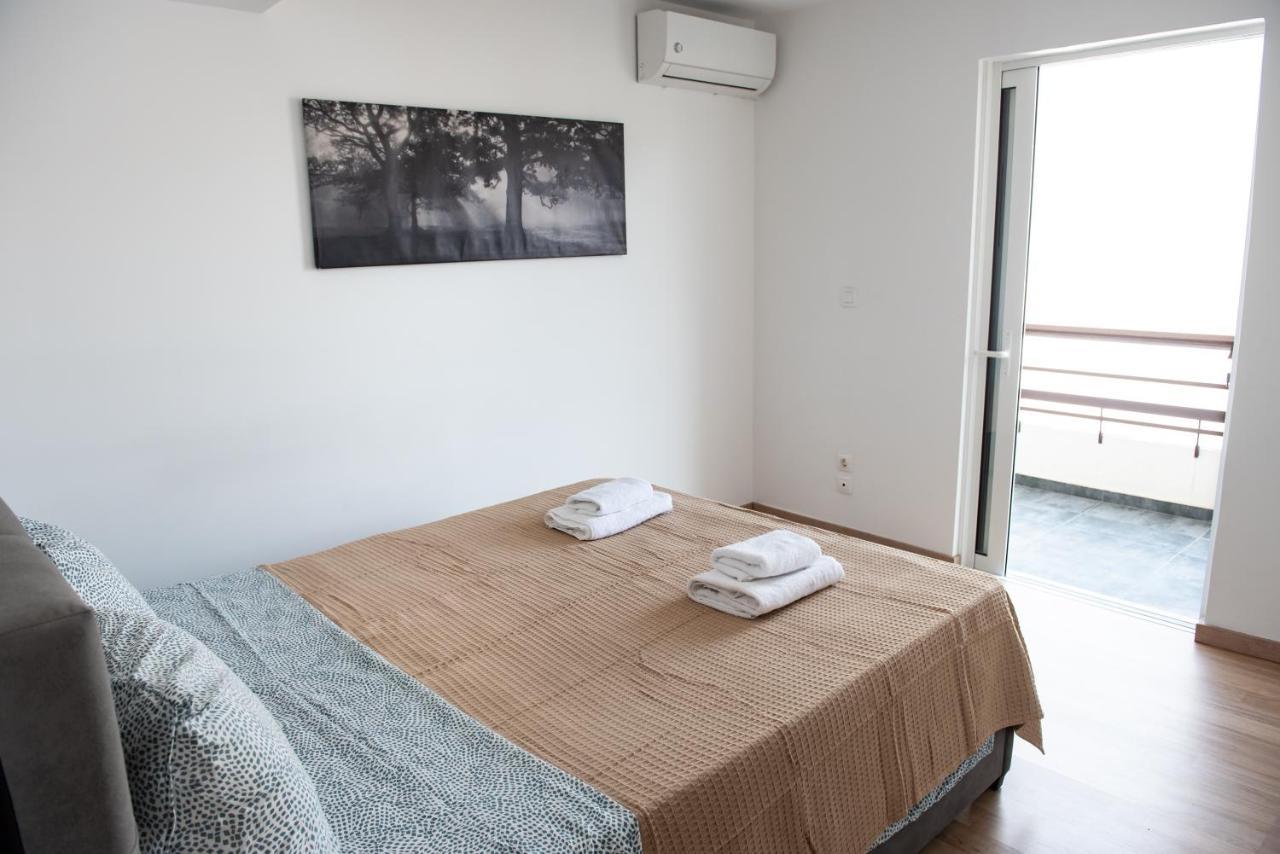 Renovated Apartment 5Min From Subway Station 'Attiki' Athena Bagian luar foto